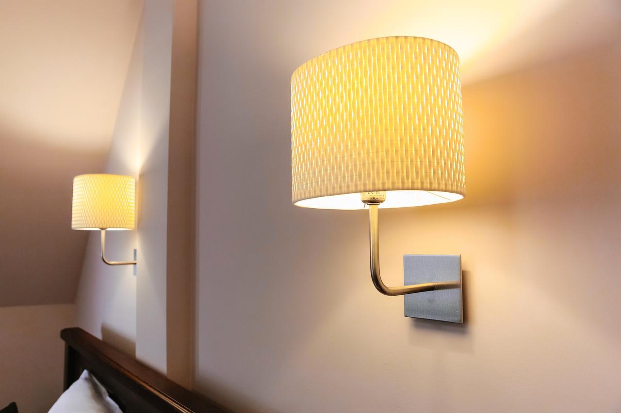 Dvin Hotel Павлодар Экстерьер фото